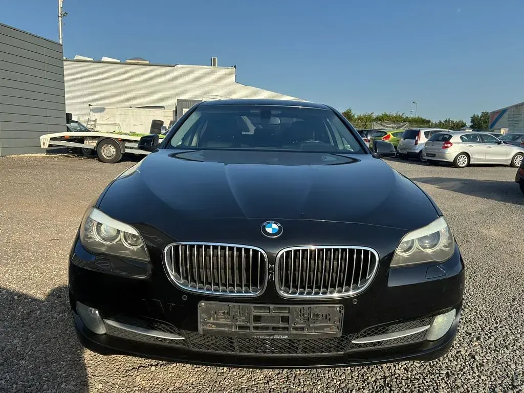 Gebraucht BMW 523 Performance 204 PS (150 kW) 2010 Schwarz Limousine