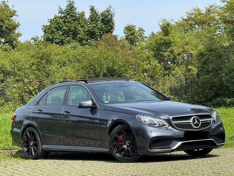 Gebraucht Mercedes E63 AMG AMG 557 PS (409 kW) 2014 Grau Limousine