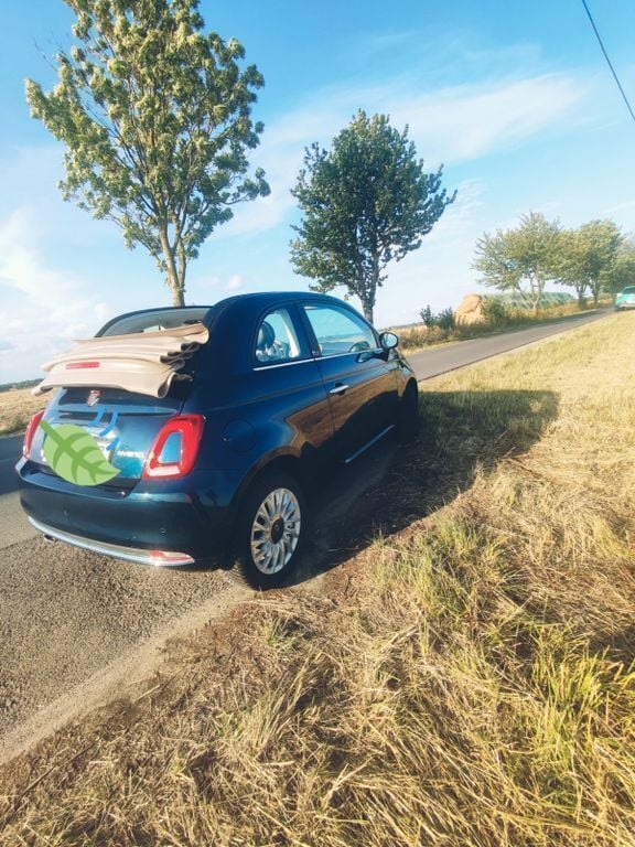 Blau Gebraucht 2021 Fiat 500C Dolcevita Cabrio | 12.800 € (Guter Preis) - Bild 1/4