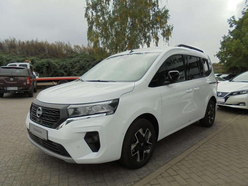 Neu Nissan Townstar 360º 131 PS (96 kW) 2025 Mineralweiß Van