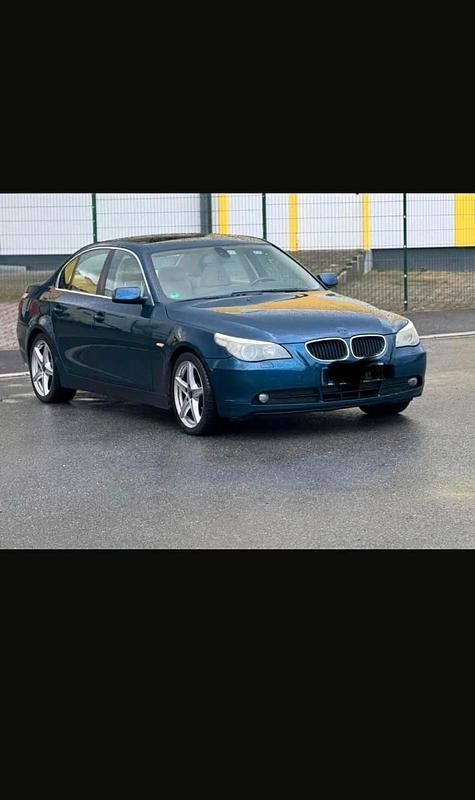 Gebraucht BMW 520 170 PS (125 kW) 2004 Blau Limousine
