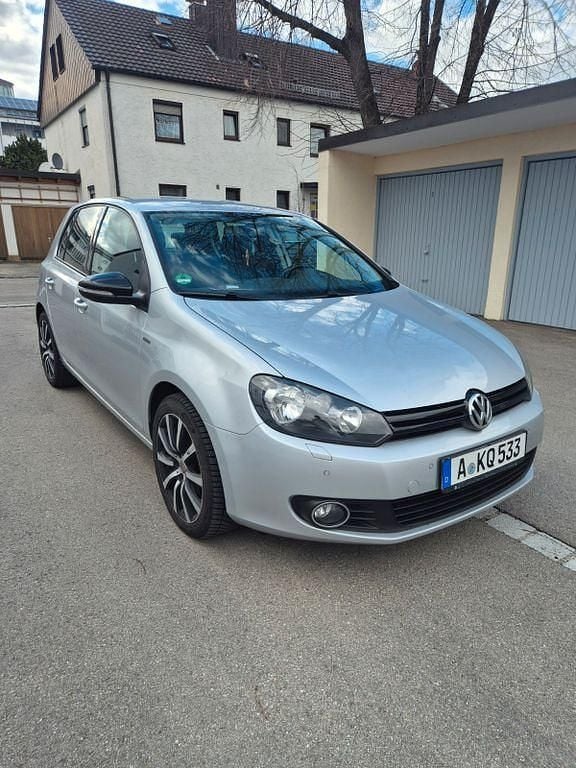 Gebraucht VW Golf VII Match 140 PS (102 kW) 2012 Silber Limousine