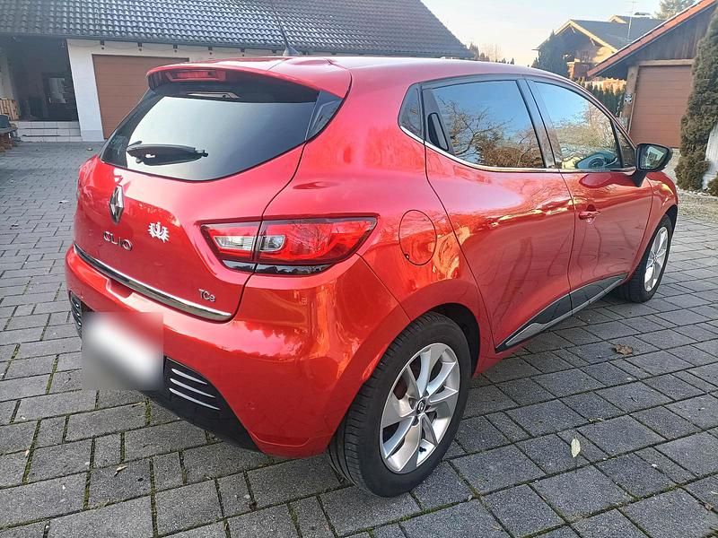 Gebraucht Renault Clio IV LIMITED 90 PS (66 kW) 2017 Rot Kleinwagen
