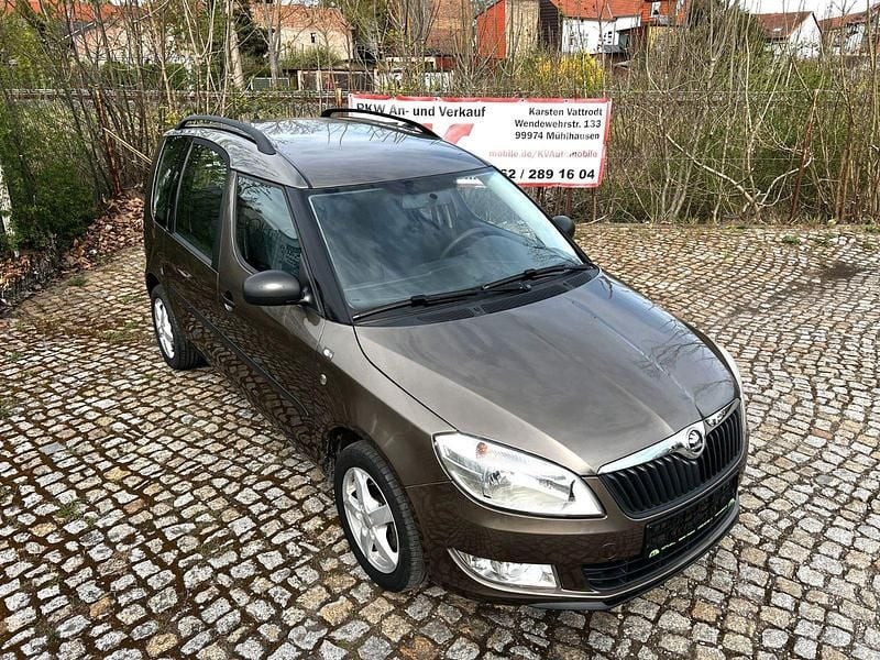 Gebraucht Skoda Roomster Active 69 PS (50 kW) 2015 Braun Van / Kleinbus