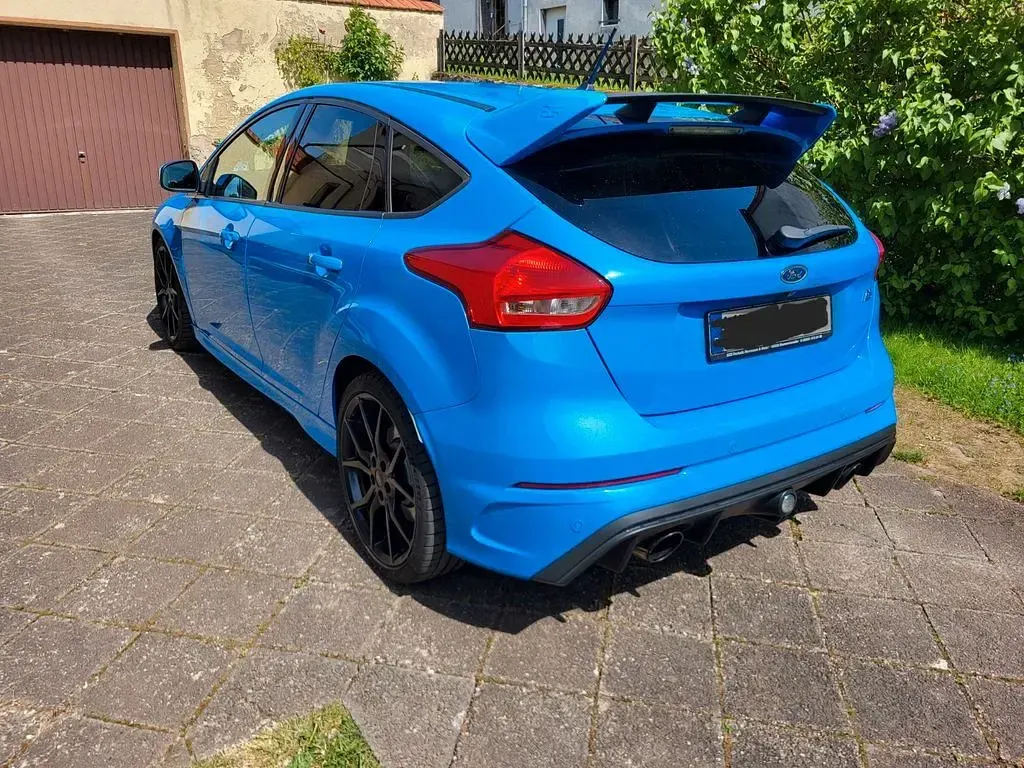 Usata Ford Focus RS 350 CV (257 kW) 2017 Blu Berlina