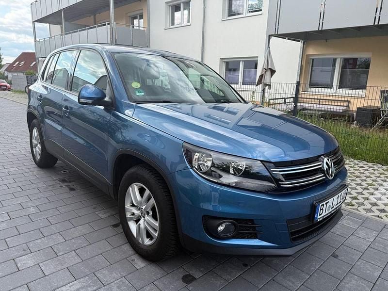 Blau Gebraucht 2014 VW Tiguan Trendline SUV | 11.500 € (Guter Preis) - Bild 1/4