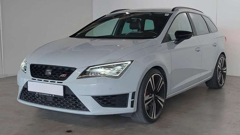 "dynamic" grau Gebraucht 2016 Cupra Leon Kombi | 21.980 € (Fairer Preis) - Bild 1/4