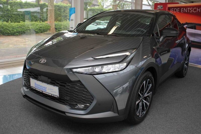 Marlingrau metallic Neu 2024 Toyota C-HR Team SUV | 32.790 € (Fairer Preis) - Bild 1/4