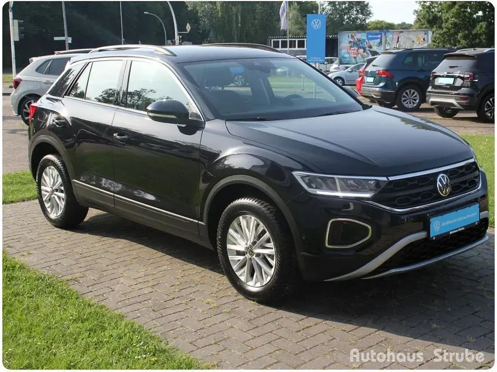 Gebraucht VW T-Roc Life 116 PS (85 kW) 2024 Schwarz SUV