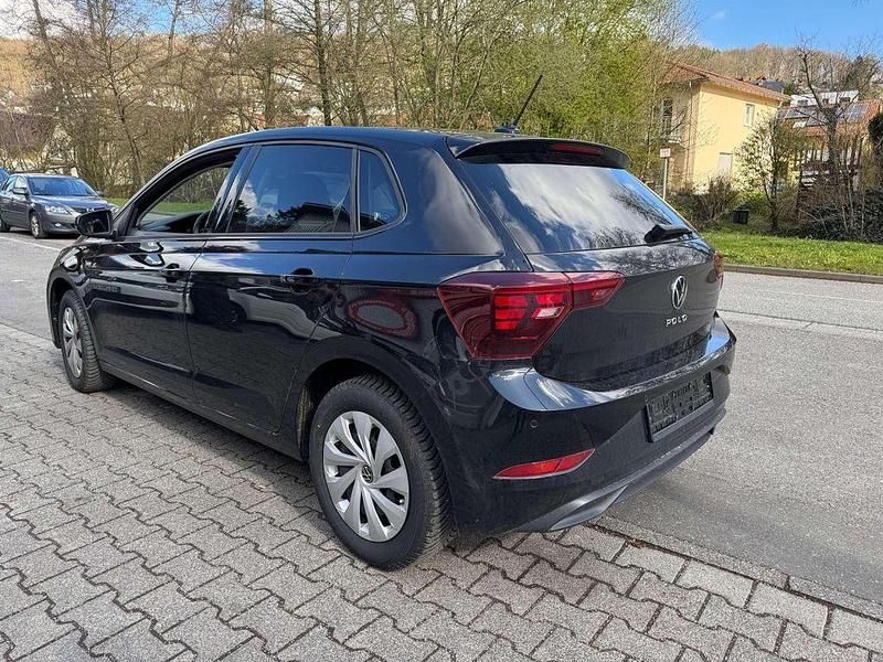 Gebraucht VW Polo Life 95 PS (69 kW) 2025 Deep black perleffekt Kleinwagen