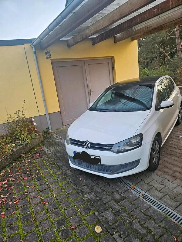 Weiß Gebraucht 2010 VW Polo Kleinwagen | 2.800 € (Superpreis) - Bild 1/4
