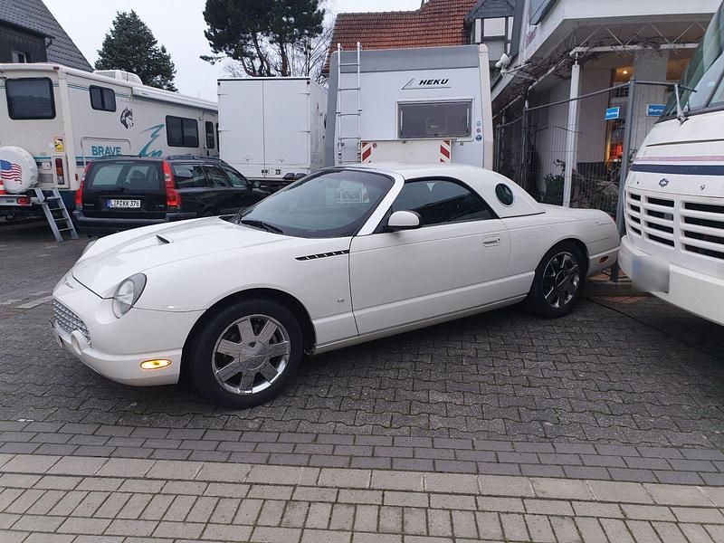 Usado Ford Thunderbird 286 CV (210 kW) 2003 Blanco Descapotable