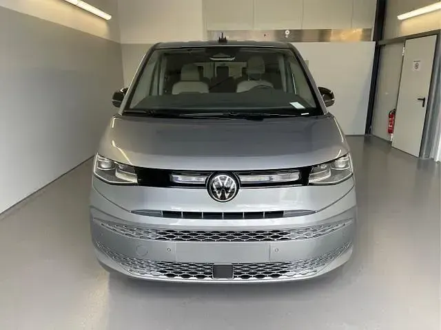 Neu VW Multivan Business 245 PS (180 kW) 2026 Monosilver metallic/silber Van / Kleinbus