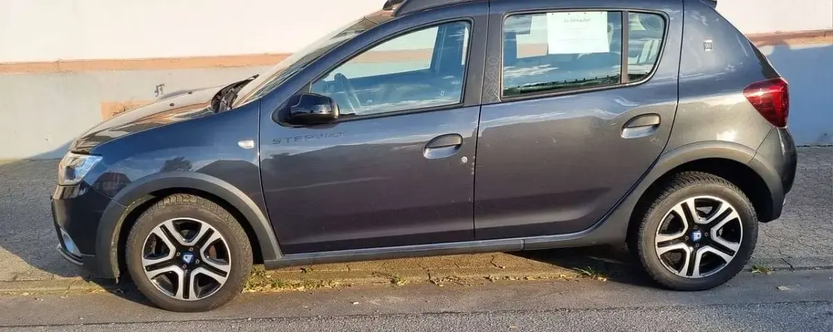 Gebraucht Dacia Sandero Comfort 90 PS (66 kW) 2020 Schwarz Kleinwagen