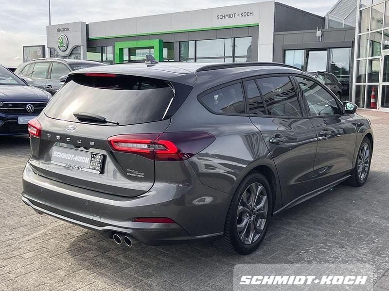 Gebraucht Ford Focus ST-Line X 155 PS (114 kW) 2024 Grau Limousine