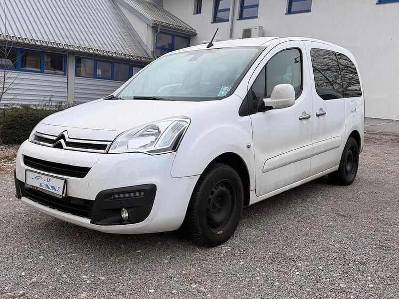 Weiß Gebraucht 2016 Citroën Berlingo XTR Van / Kleinbus | 5.600 € (Guter Preis) - Bild 1/4