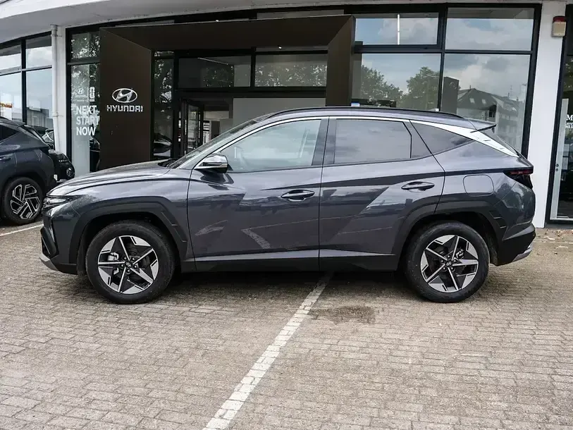 Neu Hyundai Tucson Trend 239 PS (175 kW) 2026 Grau SUV