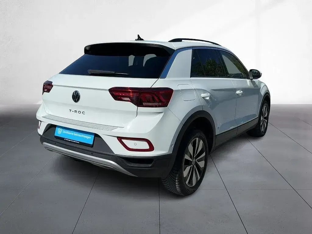 Używany VW T-Roc Move 110 KM (80 kW) 2024 Biały SUV