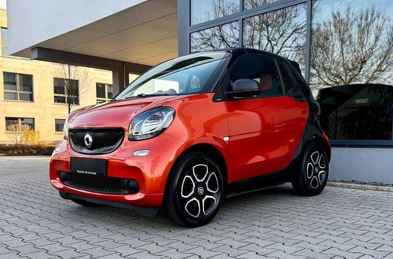 Gebraucht Smart ForTwo Cabrio 90 PS (66 kW) 2017 Schwarz Cabrio