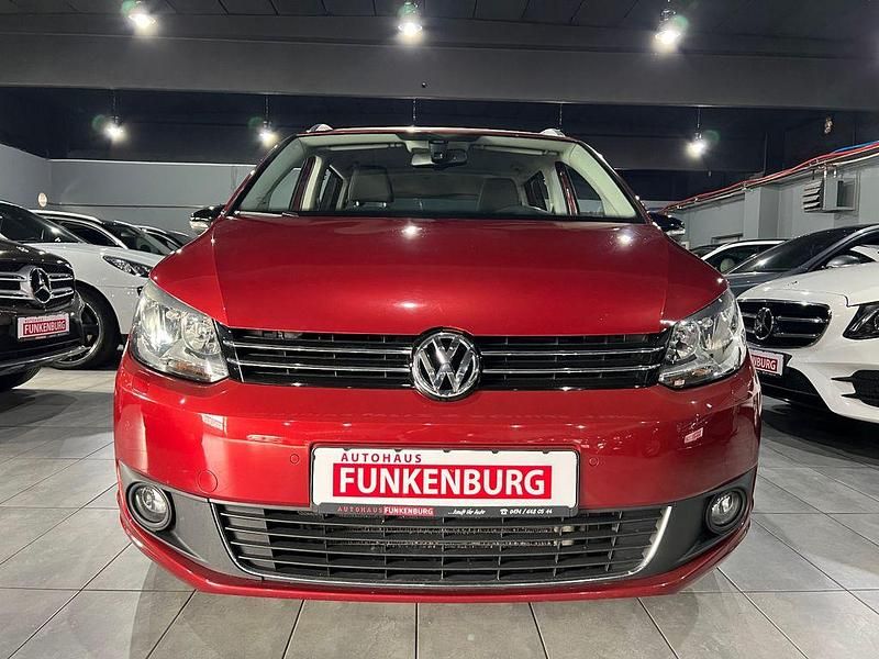 Gebraucht VW Touran Style 105 PS (77 kW) 2012 Rot Van / Kleinbus