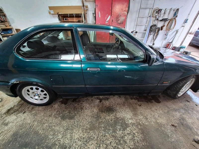 Brugt BMW 316 105 HK (77 kW) 1996 Grøn Coupe