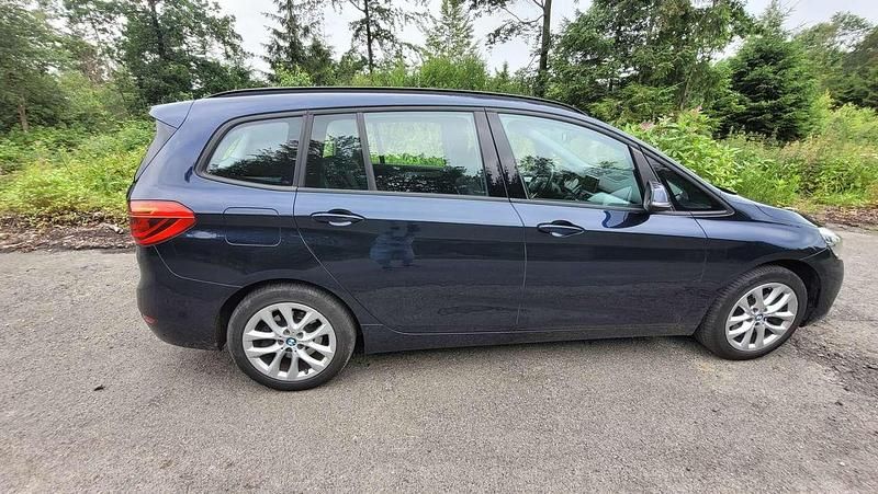 Blau Gebraucht 2018 BMW 220 Active Tourer Advantage Van / Kleinbus | 16.400 € (Fairer Preis) - Bild 1/4