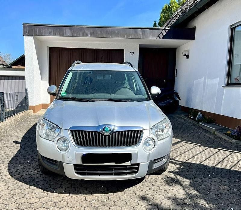 Gebraucht Skoda Yeti Plus Edition 160 PS (117 kW) 2012 Silber SUV
