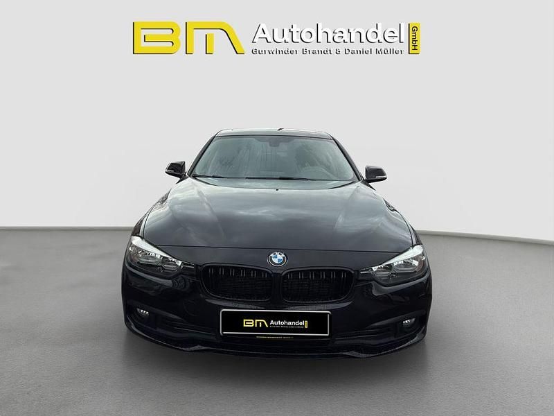 Gebraucht BMW 318 Performance 136 PS (100 kW) 2016 Schwarz Limousine