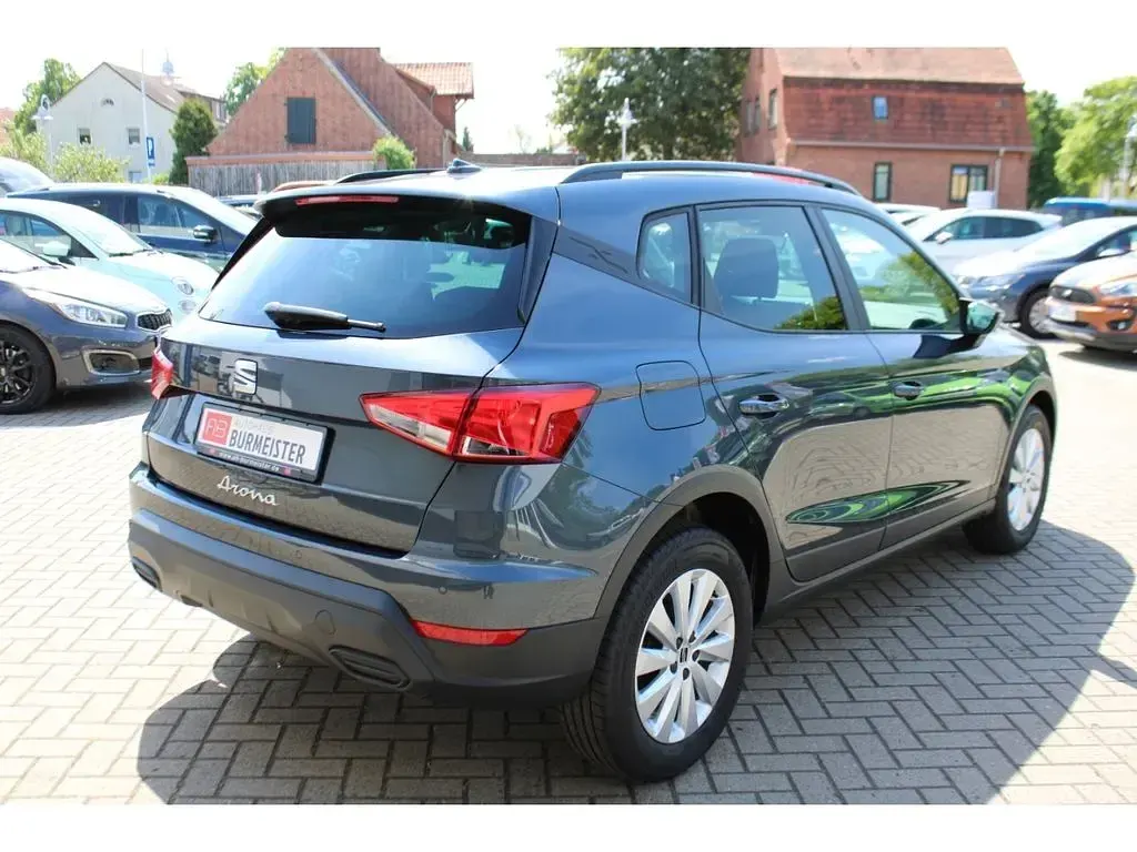 Neu Seat Arona Reference 95 PS (69 kW) 2025 Grau SUV