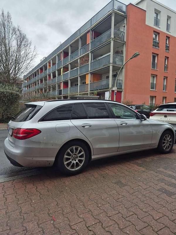 Gebraucht Mercedes C220 170 PS (125 kW) 2017 Grau Kombi