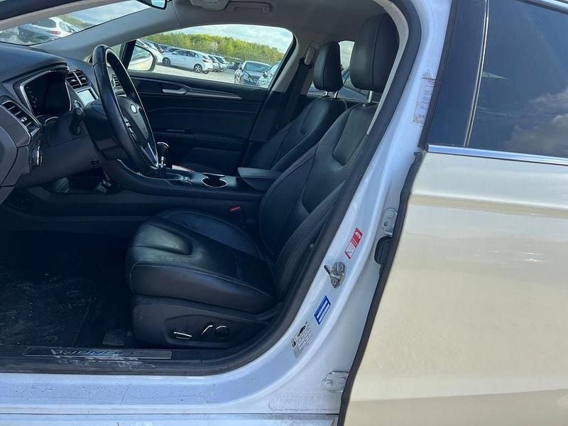 Gebraucht Ford Mondeo Titanium 150 PS (110 kW) 2020 Weiß Limousine