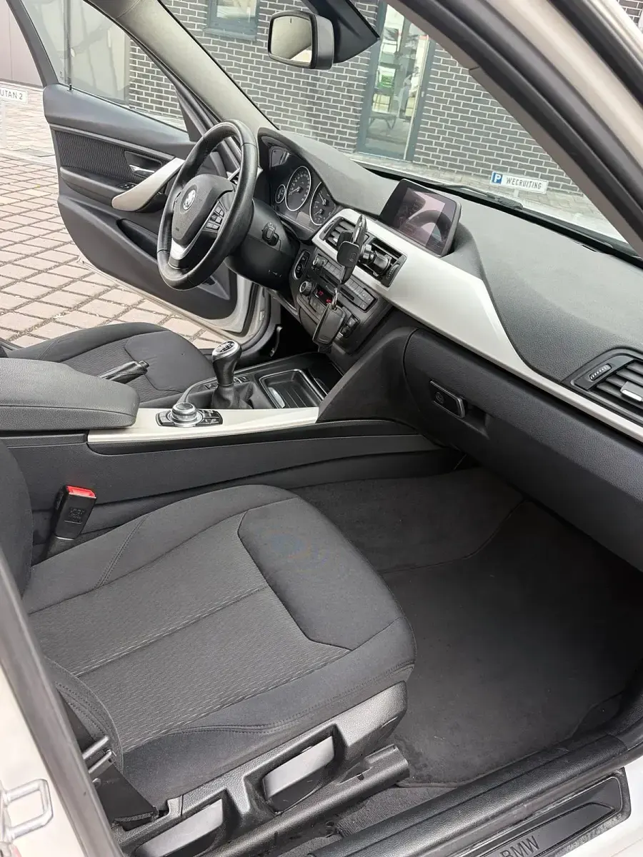 Gebraucht BMW 316 116 PS (85 kW) 2015 Weiß Kombi