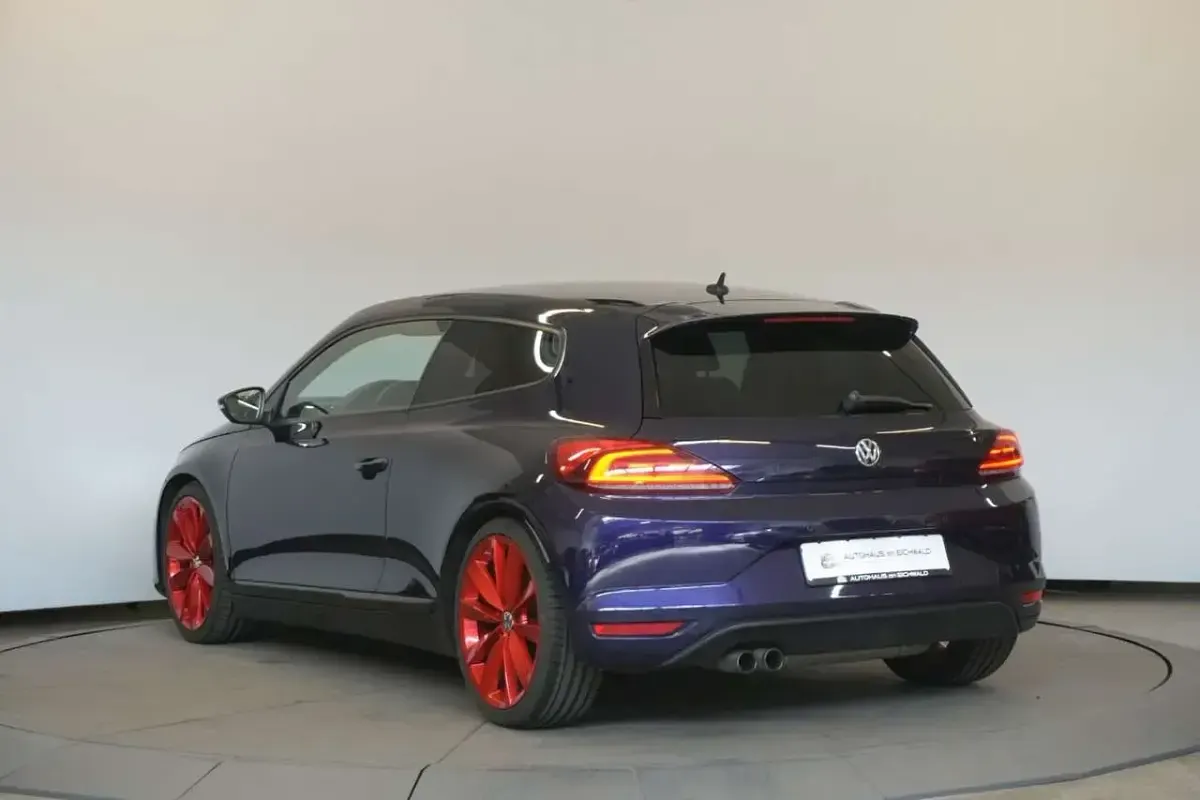 Gebraucht VW Scirocco R-line 220 PS (161 kW) 2014 Violett Coupé