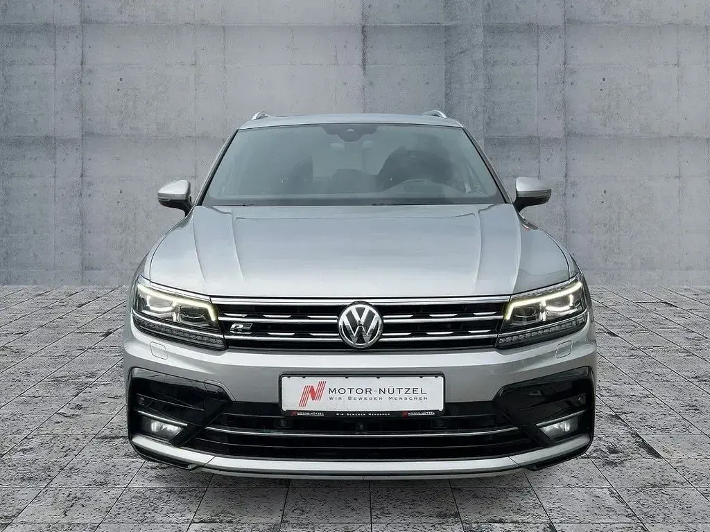 Gebraucht VW Tiguan R-line 190 PS (139 kW) 2019 Tungsten silver metallic SUV