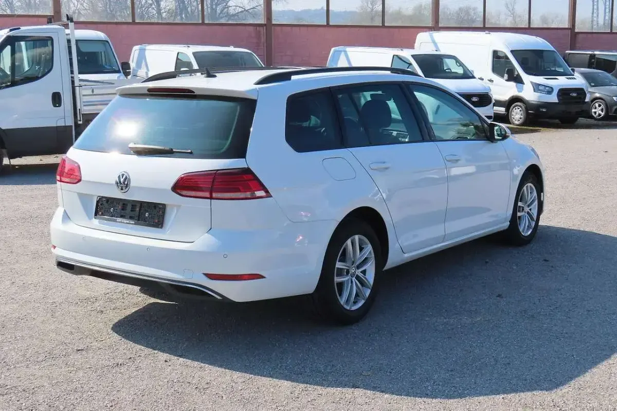 Second-hand VW Golf VII Comfortline 116 CP (85 kW) 2020 Alb Break