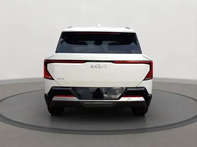 Neu Kia EV5 Earth 117 kW (160 PS) 2026 Weiß SUV