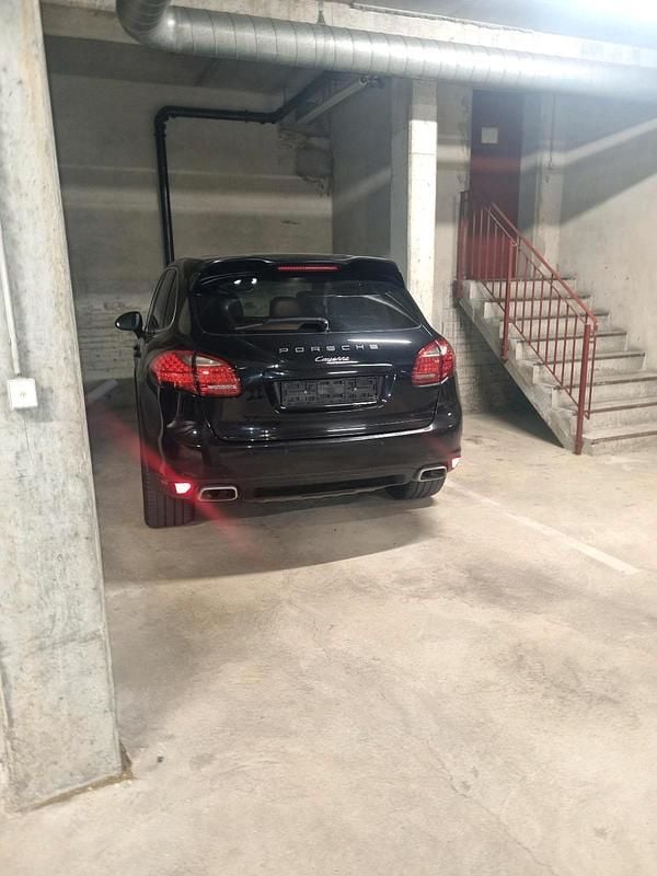 Schwarz Gebraucht 2012 Porsche Cayenne SUV | 23.500 € (Guter Preis) - Bild 1/4