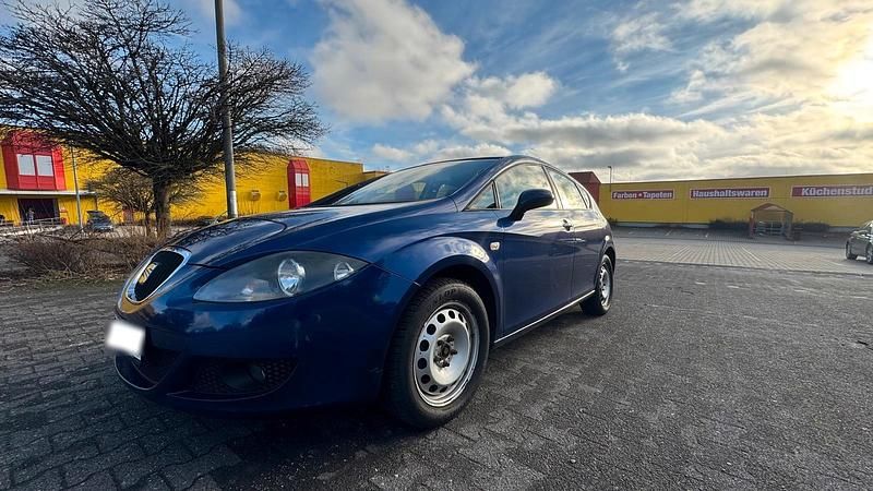 Usata Seat Leon 102 CV (75 kW) 2006 Blu Utilitaria