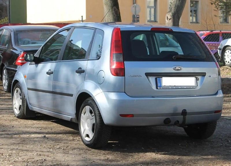 Gebraucht Ford Fiesta Ambiente 69 PS (50 kW) 2005 Blau Kleinwagen