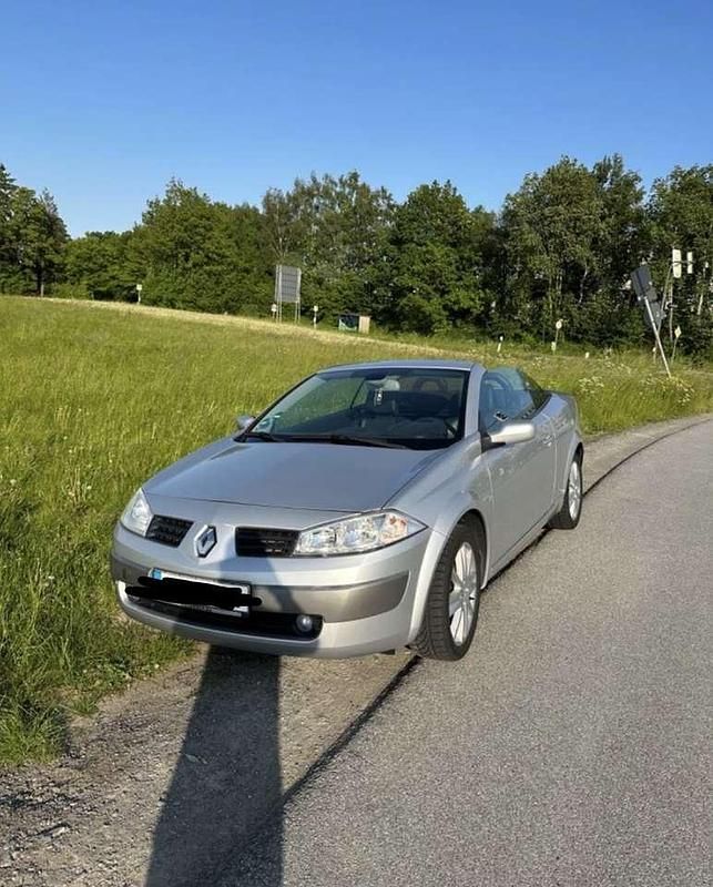 Gebraucht Renault Mégane Cabriolet Authentique 119 PS (87 kW) 2005 Silber Cabrio