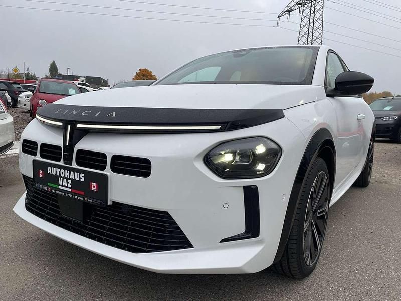 Neu Lancia Ypsilon 101 PS (74 kW) 2025 Bianco marmo Kleinwagen