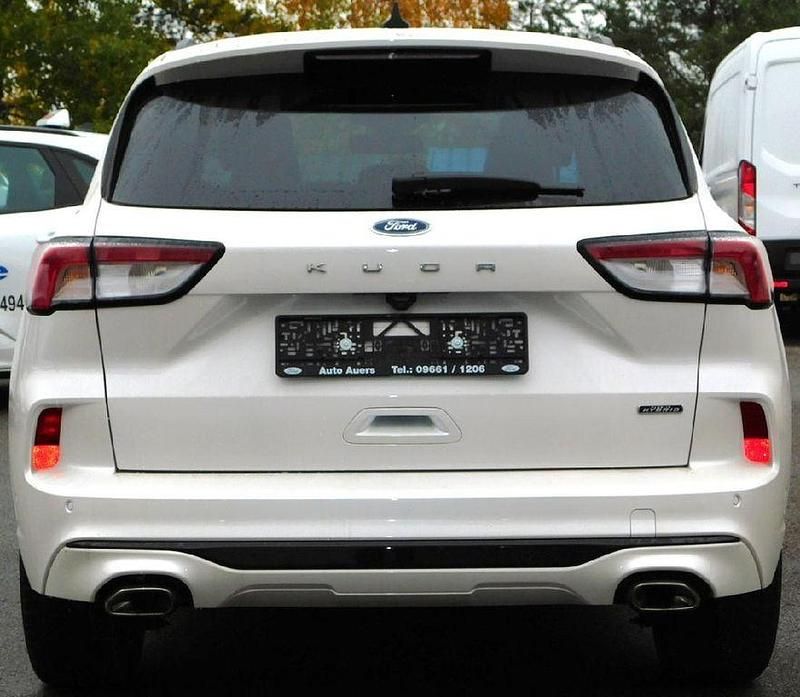 Gebraucht Ford Kuga ST-Line X 152 PS (111 kW) 2022 Weiß SUV