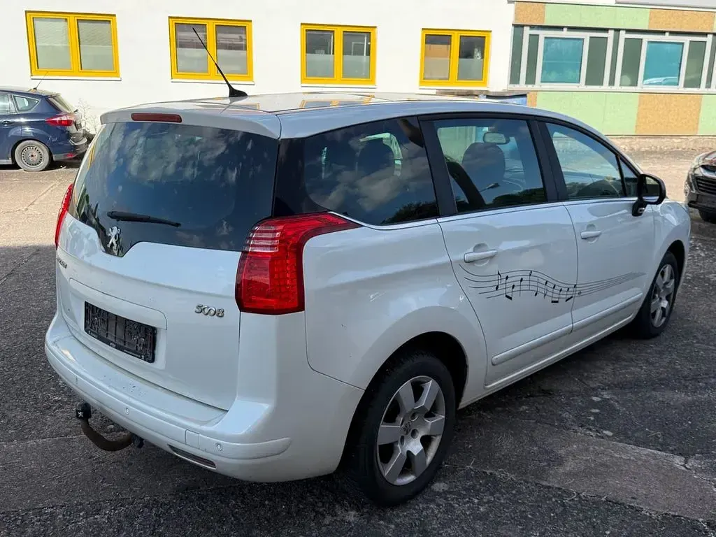 Gebraucht Peugeot 5008 Business-Line 150 PS (110 kW) 2012 Weiß Van / Kleinbus