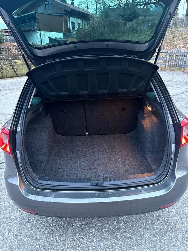 Gebraucht Seat Ibiza ST Sun 105 PS (77 kW) 2015 Grau Kombi