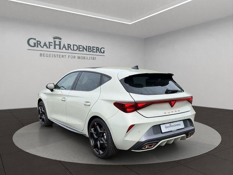 Gebraucht Cupra Leon VZ 272 PS (200 kW) 2025 Taiga grau metallic Limousine