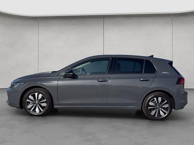 Gebraucht VW Golf VIII Life 116 PS (85 kW) 2025 Grau Limousine