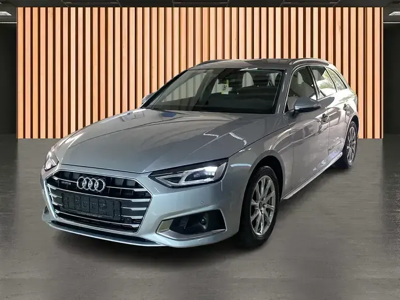 Używany Audi A4 Ambiente 204 KM (150 kW) 2023 Srebrny Kombi