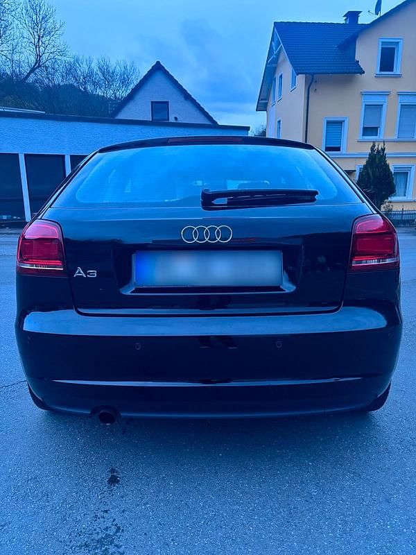 Gebraucht Audi A3 102 PS (75 kW) 2010 Schwarz Kleinwagen