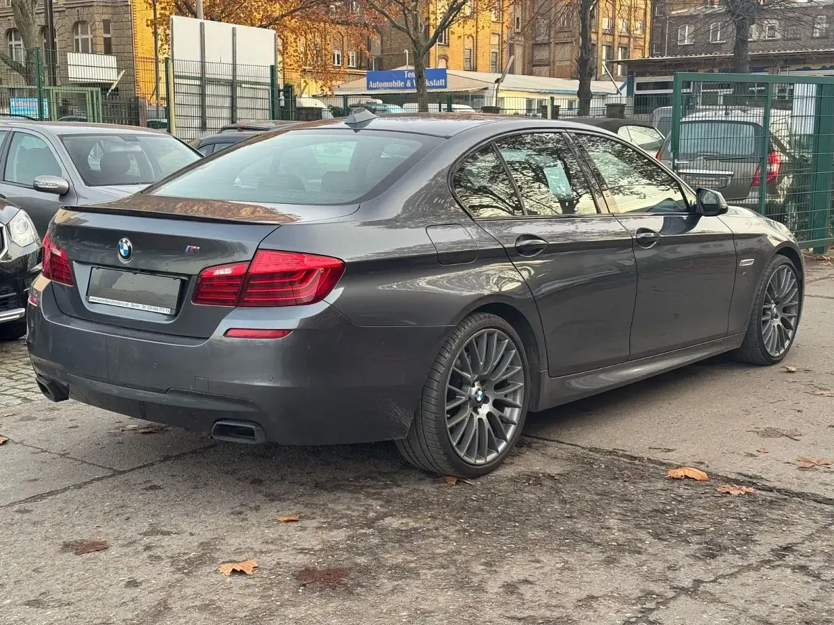 Gebraucht BMW M550 Performance 381 PS (280 kW) 2016 Grau Limousine