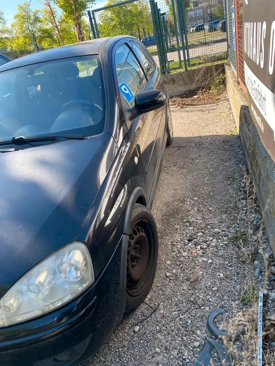 Gebraucht Opel Corsa 81 PS (59 kW) 2005 Schwarz Kleinwagen